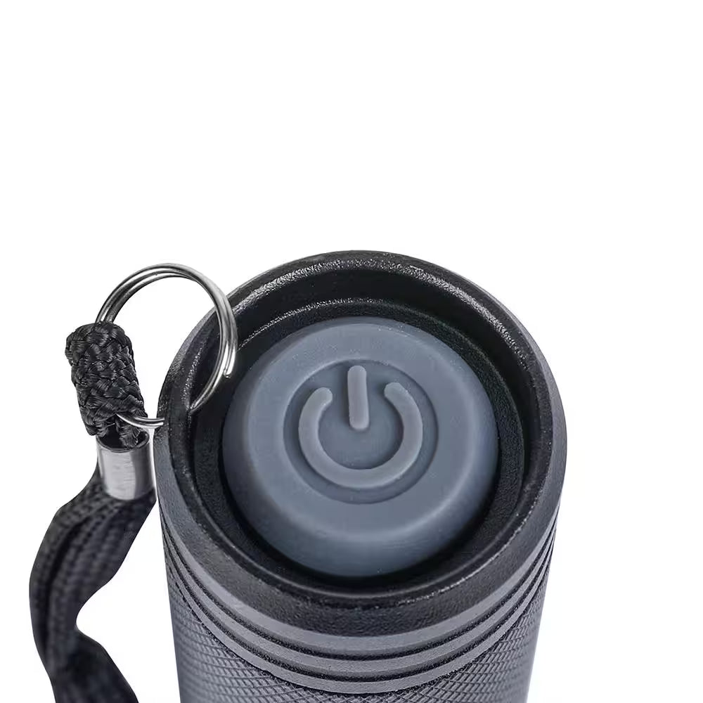 225 Lumens Aluminum Flashlight (3-Pack)