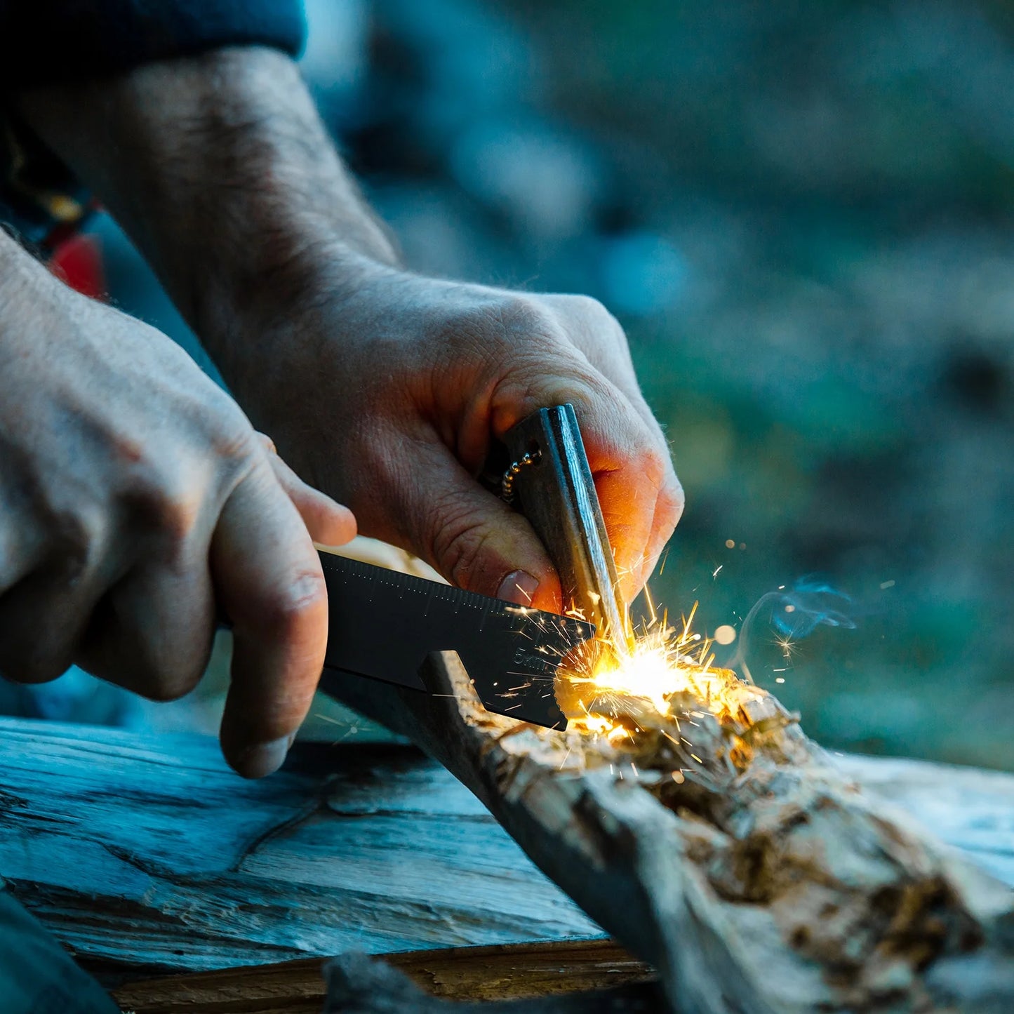 Waterproof Fire Starter Kit – 4-Pack Magnesium Flint Tools